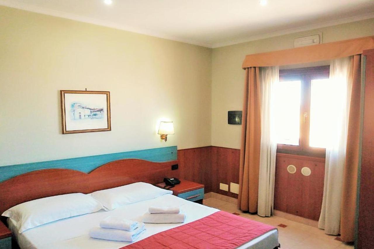 Hotel Riviera Fiumicino Bagian luar foto