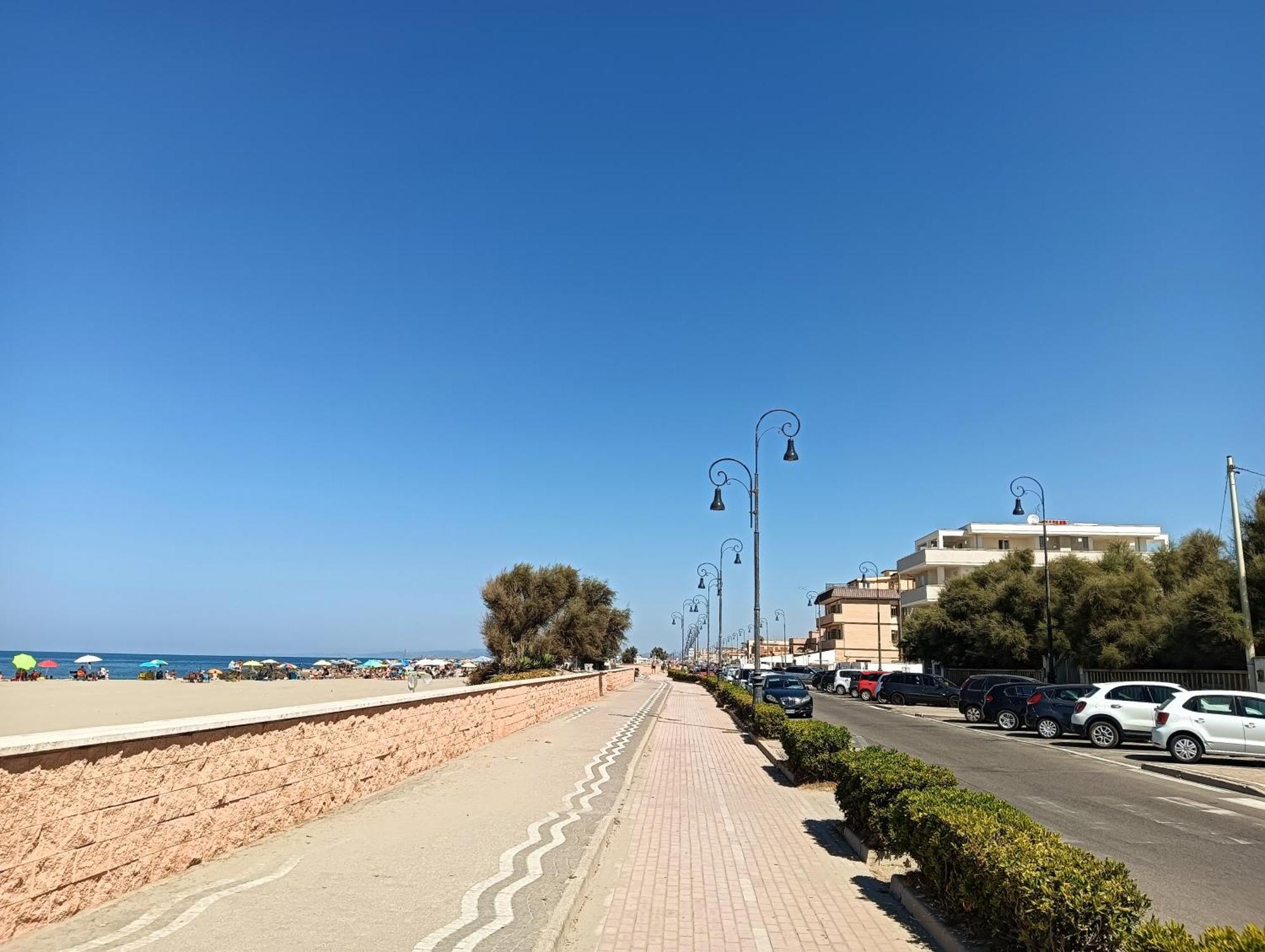 Hotel Riviera Fiumicino Bagian luar foto