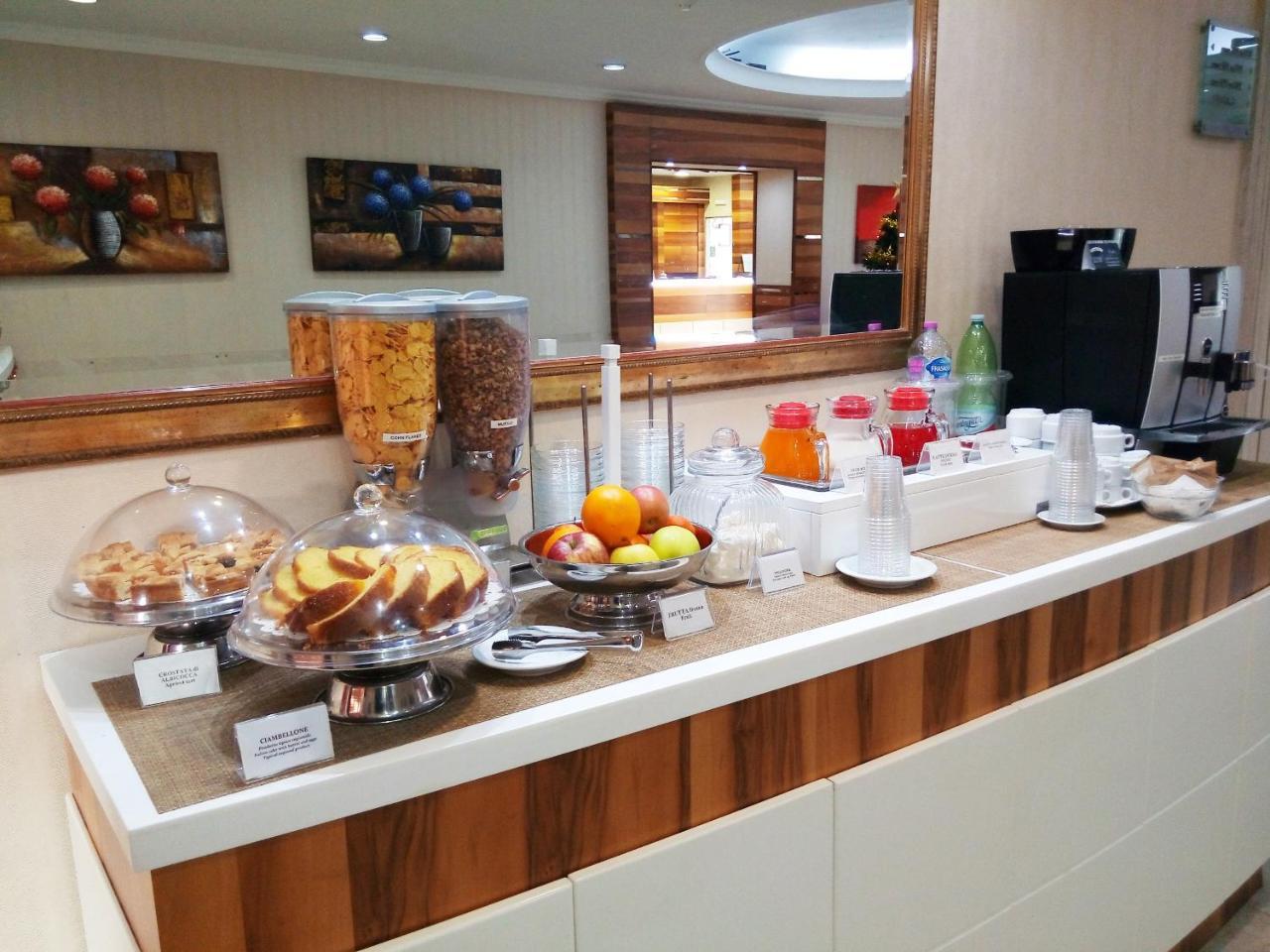 Hotel Riviera Fiumicino Bagian luar foto